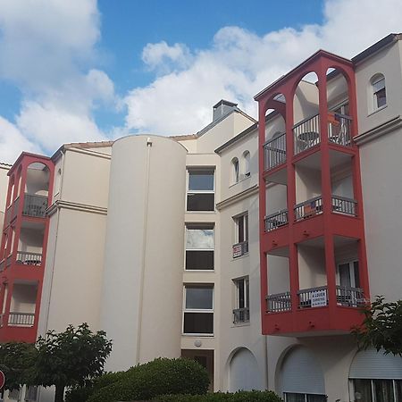 Studio Renove Avec Balcon, Animaux Acceptes, Wifi, A 650M Des Thermes - Fr-1-451-92 ลามาลูส์-เลส์-แบ็งส์ ภายนอก รูปภาพ