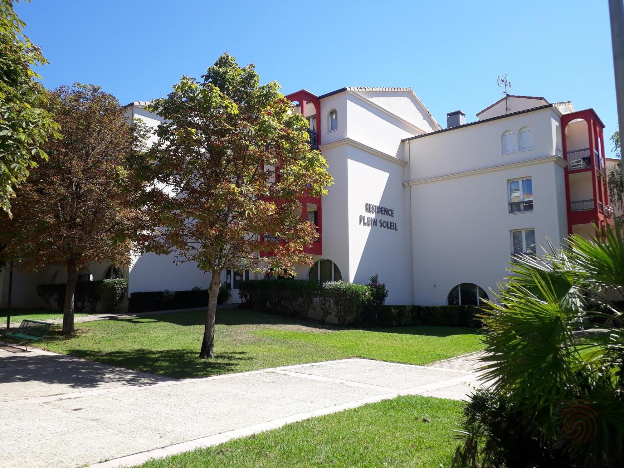 Studio Renove Avec Balcon, Animaux Acceptes, Wifi, A 650M Des Thermes - Fr-1-451-92 ลามาลูส์-เลส์-แบ็งส์ ภายนอก รูปภาพ